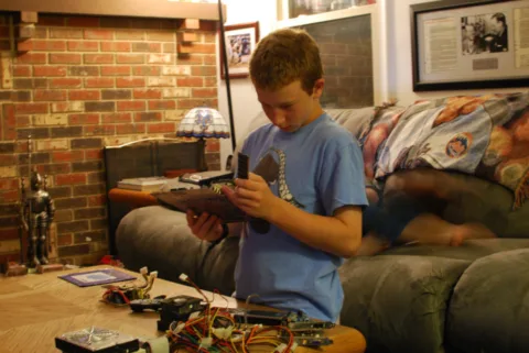 Wondering what to do with old computers? Let your kids take them apart and put them back together!